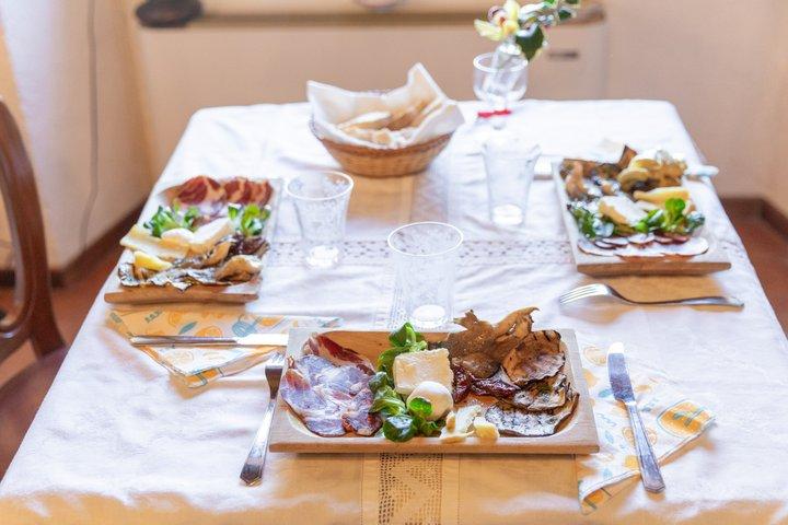 Dining & Cooking Demo at Local's Home in La Spezia by Cesarine