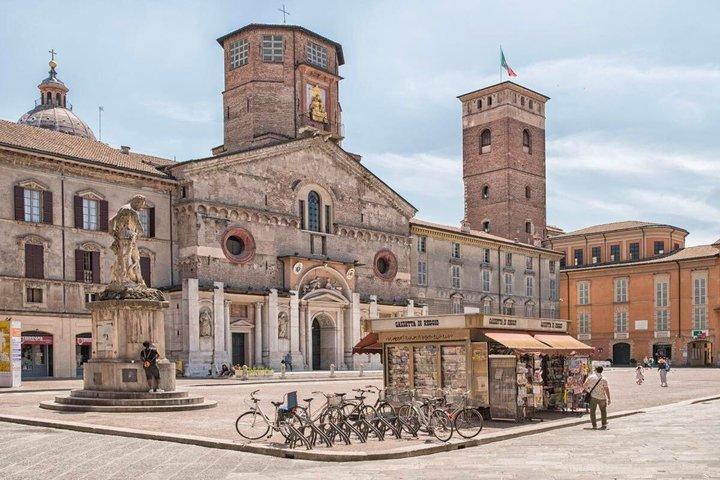 Reggio Emilia Food & History Walking Tour