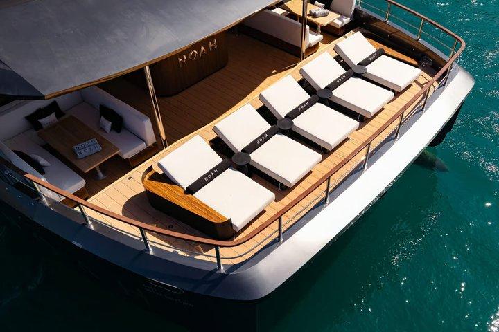 NOAH Yacht to Phi Phi - Maiton Island