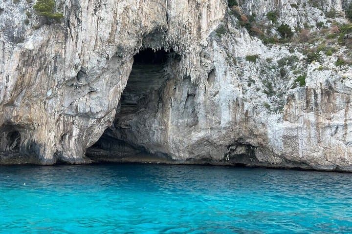 Private Boat Tour to Capri Island