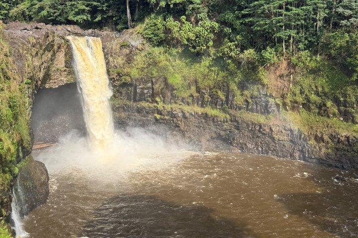 Big Island: Hawaii Volcanoes, Waterfalls and Hilo Adventure