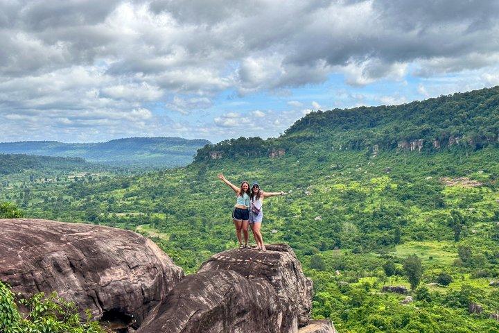 Banteay Srei Beng Mealea Tour and Kulen Mountain with Picnic