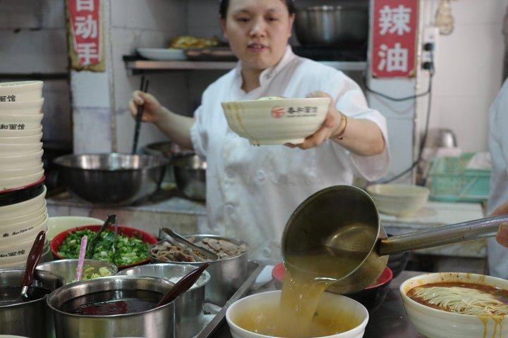 Shanghai Food Tour and Alleyways to Skyline with 8 Local Eats