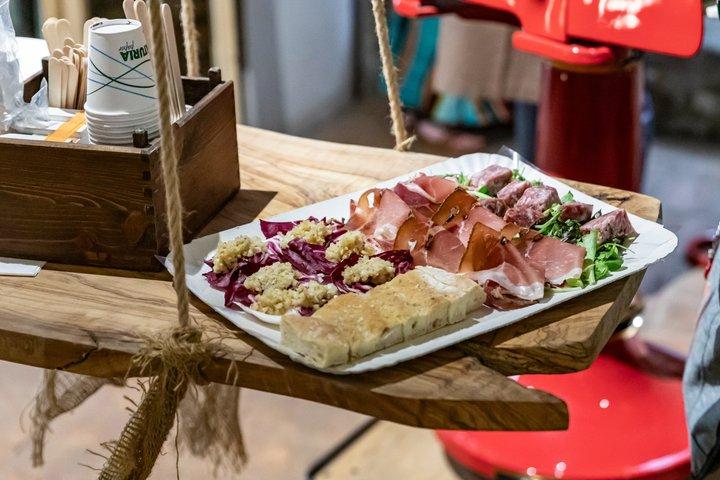 NEW! Winner 2026 Private Florence Sunset Food and Wine Tour