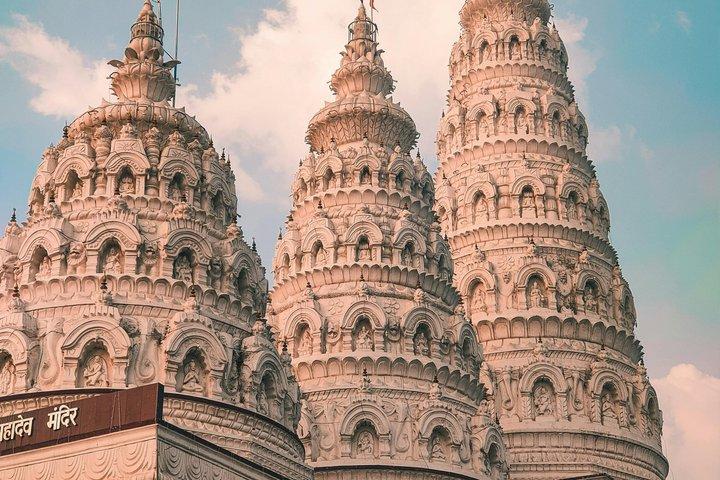 Private Mumbai Spiritual & Temple Tour with Buffet Lunch