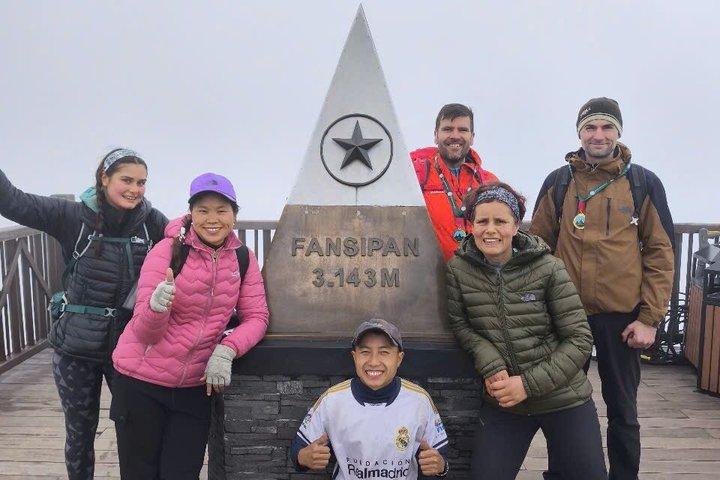 Sapa 1 Day Climb up to Fansipan Mountain with Local Guide
