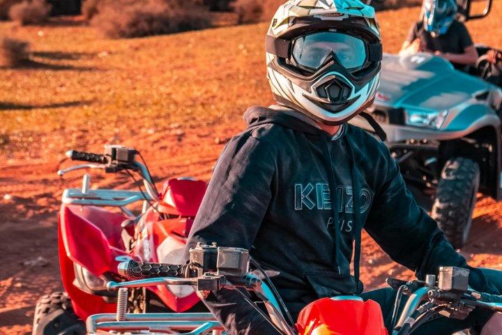Marrakech : Agafay Desert Quad Biking and Dinner Show