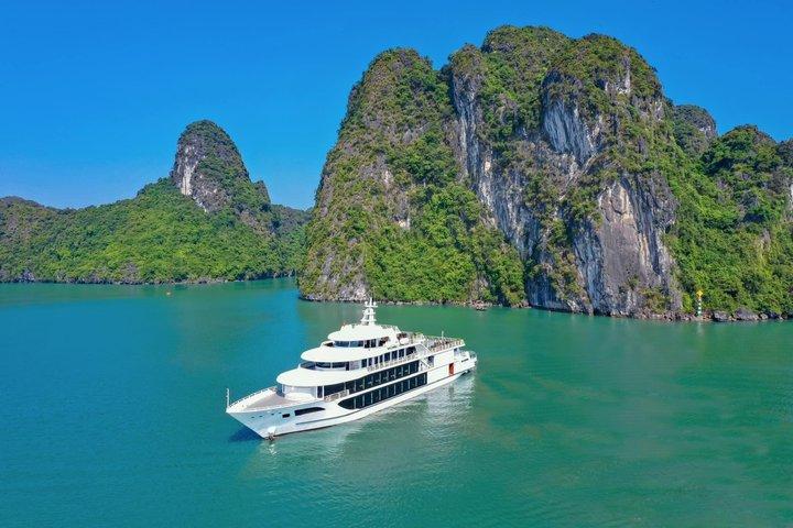 Luxury Ha Long Bay Escape with Sea Octopus Day Cruise