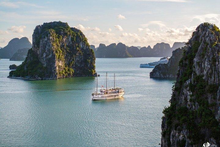 Explore Untouched Bai Tu Long Bay with 2-Day Treasure Junk Cruise