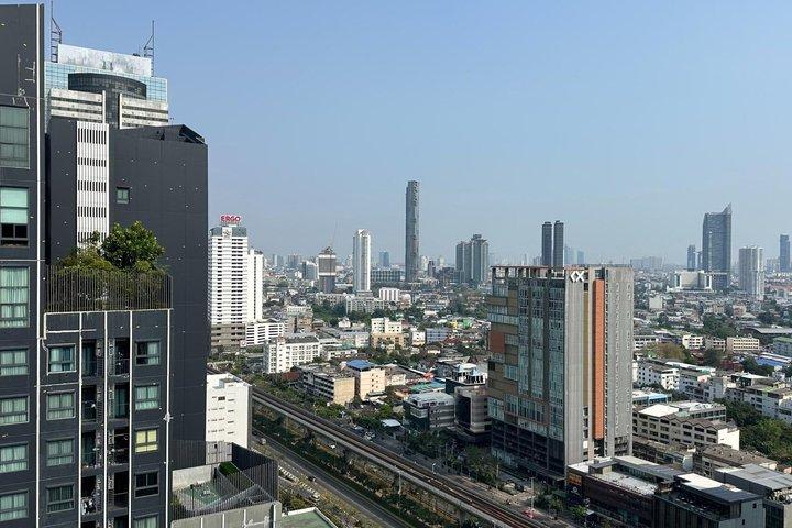 Private Bangkok Market Tour and Thai Cooking Class with Meigh