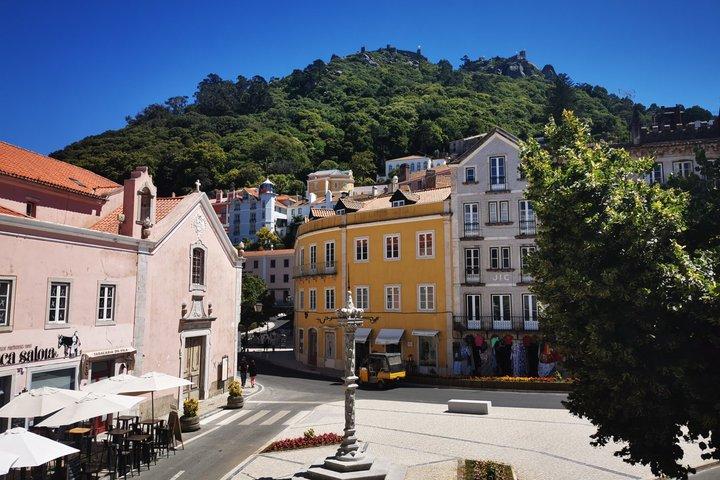 Private Tour Sintra Cabo Roca: Pena Palace and Quinta Regaleira