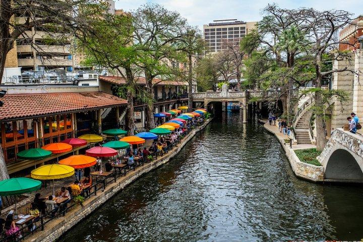 San Antonio Historic River Walk Donuts and Sweet Treats Tour