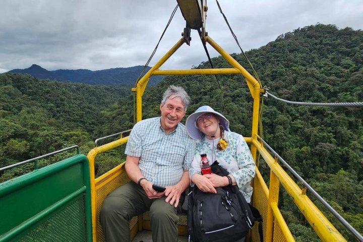 Mindo Cloud Forest: Hummingbirds, Birds & Waterfalls Tour