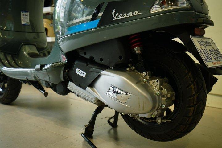 Siem Reap Motorbike Rental Scoopy Click PG 1 and Vespa