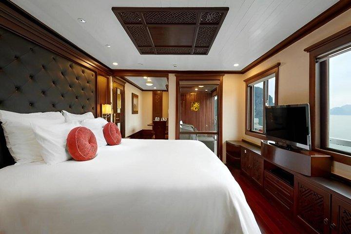 2-Day Garden Peak Journey Through Serene Side of Bai Tu Long Bay