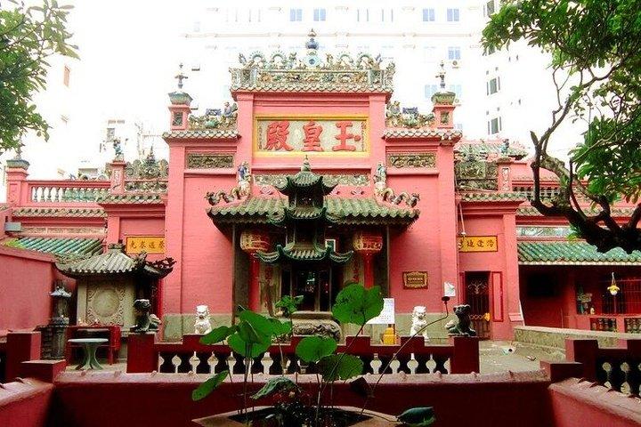 Saigon Essentials 4 Hour Small Group Iconic Landmarks Tour