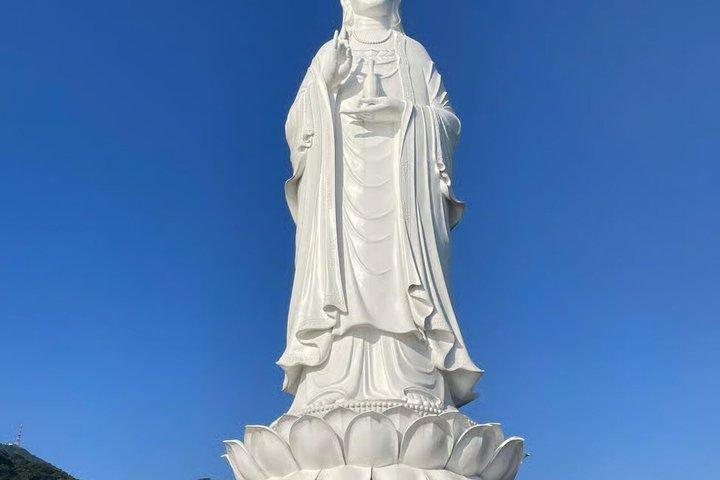 Da Nang: Lady Buddha & Marble Mountains Sunrise Tour