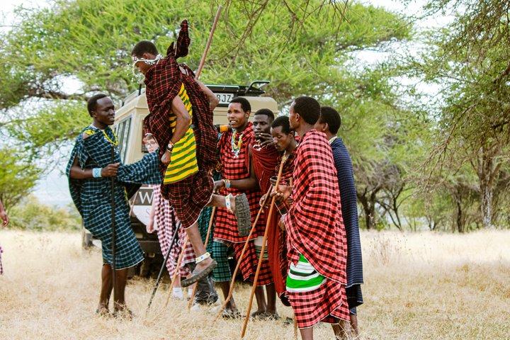 3-Day Romantic Safari in Tanzania: Ngorongoro and Tarangire