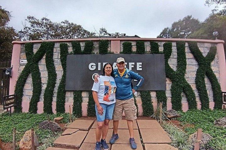 Nairobi: Karen Blixen Museum, Giraffe Center and Kobe Beads Tour