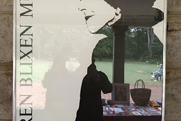 Nairobi: Karen Blixen Museum, Giraffe Center and Kobe Beads Tour