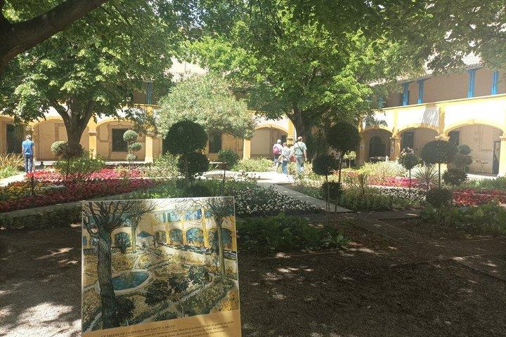 Private Guided Tour of Arles Roman Monuments and Van Gogh Trail
