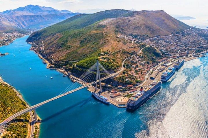 Private luxury driving tour of Dubrovnik