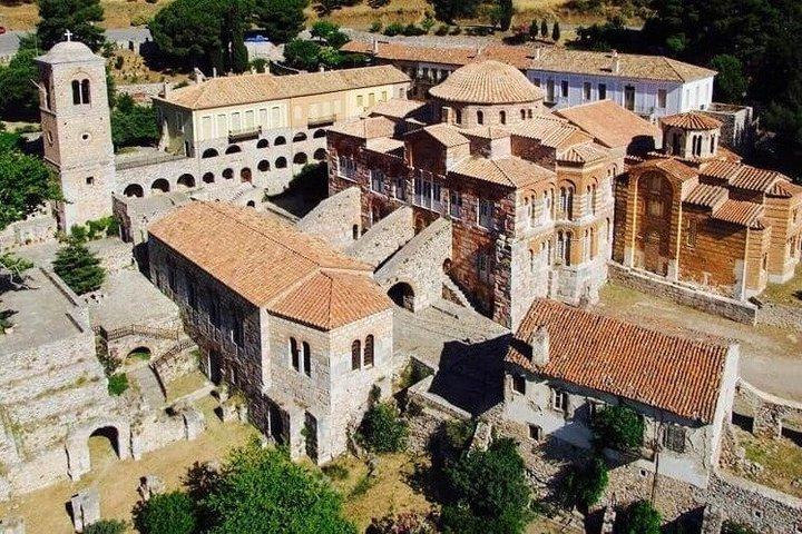 Delphi and Osios Loukas Monastery Day Tour from Athens