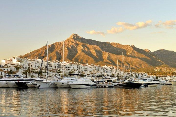 Explore Mijas and Marbella on a Day Trip from Malaga