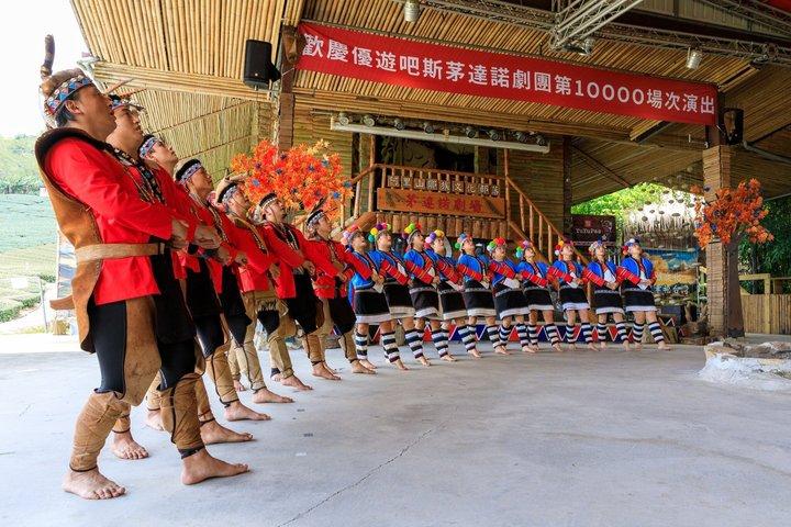From Taichung/Kaohsiung/Chiayi：Alishan Hidden Gems Private Tour