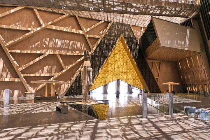 VIP Tour to Giza Pyramids, Gem Museum and Khan with Lunch