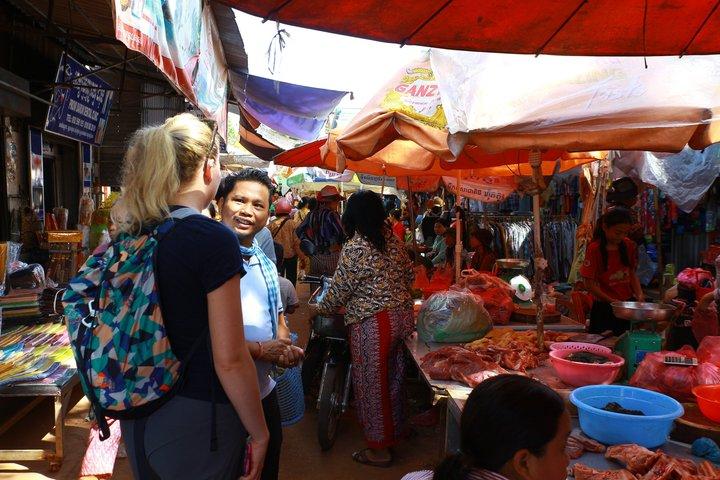 Kampong Phluk Floating Village Tour with Local Market