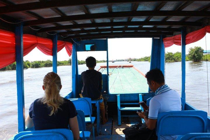 Kampong Phluk Floating Village Tour with Local Market