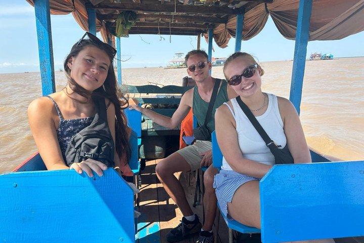 Kampong Phluk Floating Village Tour with Local Market