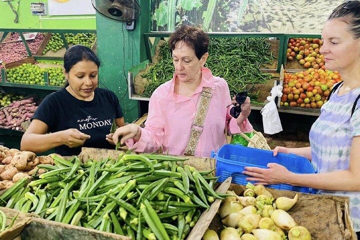 Market Tour and Cooking Class from Colombo