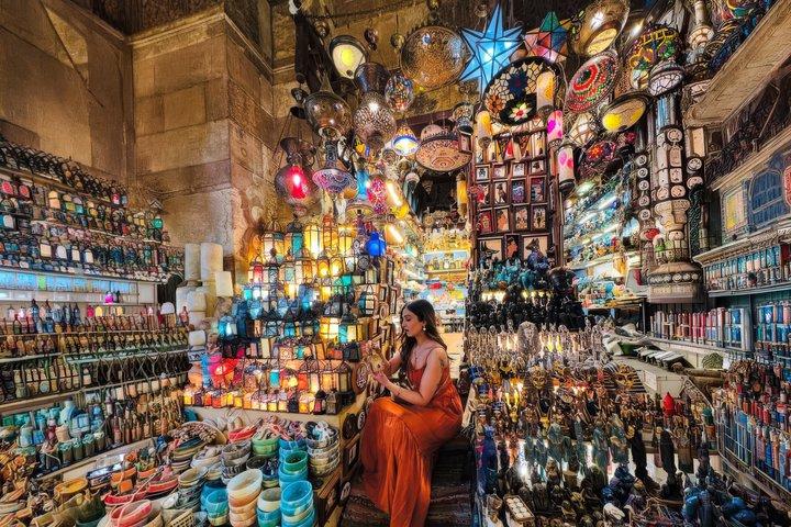 Full Day Private Tour Pyramids, GEM, Khan El Khalili with Guide