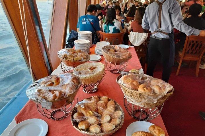 Luxury Nile Crystal Dinner Cruise in Cairo VIP Night Experience
