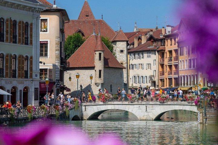 Annecy One Hour Insider Walking Tour With Local Guide