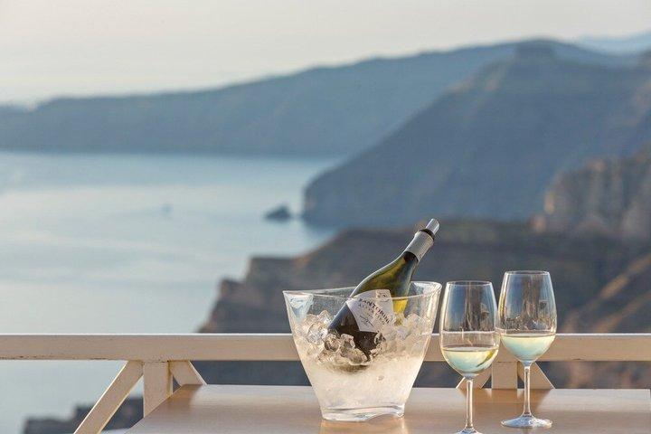 Santorini Wine & Village Experience–Megalochori &Wine Tasting(4h)