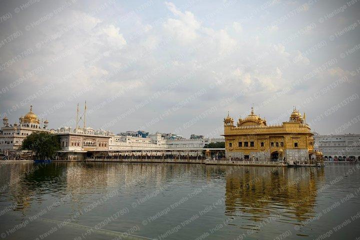 Amritsar Heritage Walk - Golden Temple, Bagh & Museum