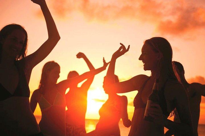 Ultimate Party Combo Cartagena Sunset Boat Party & Pub Crawl