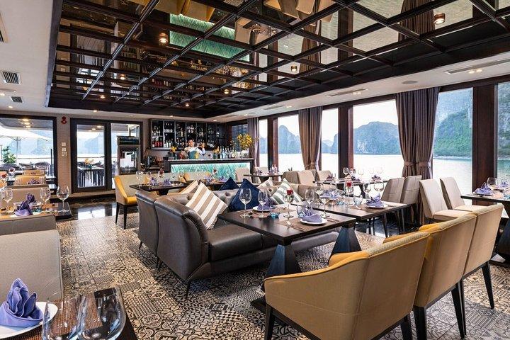 Halong Bay 1 Day Tour from Hanoi with Full Services