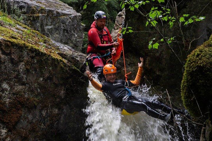 Adrenaline Canyoning Tour Kelowna - Falls, Rappelling & Adventure