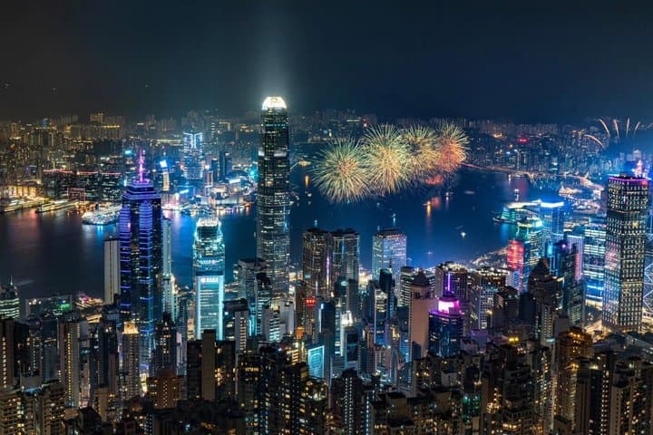 Hong Kong Tour: Sunset Peak Tram & Victoria Harbour Night Cruise