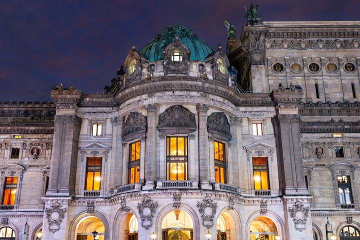 Ghosts of Theatreland: Haunted West End Walking Tour in London