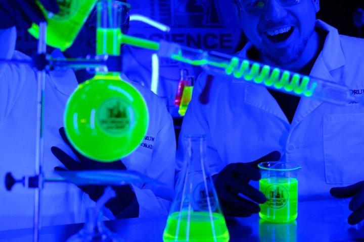 Science and Sip Experience in Los Angeles