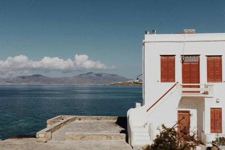 Iconic Mykonos Guided Walking Tour of Highlights