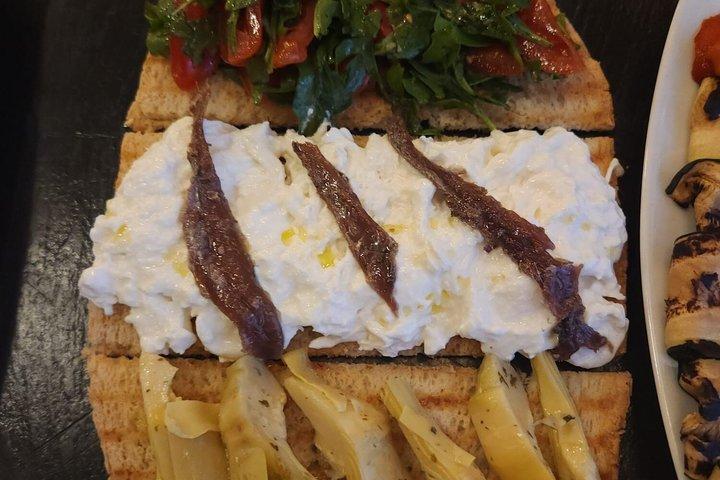 Salento Food Tasting Experience in Lecce with Wine