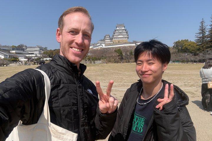 Himeji Castle tour with a Local University Student Guide