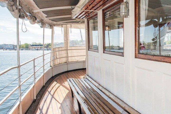 Stockholm Archipelago Cruise with Guide