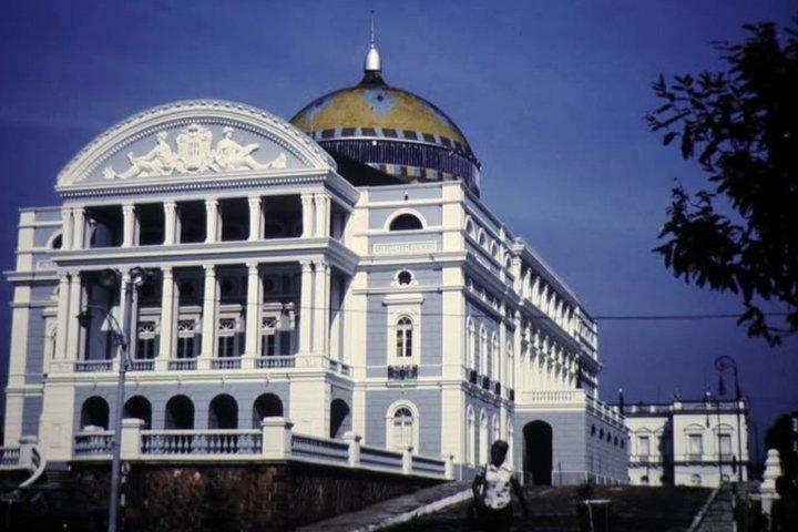Private Historic City-tour through the centre OF Manaus